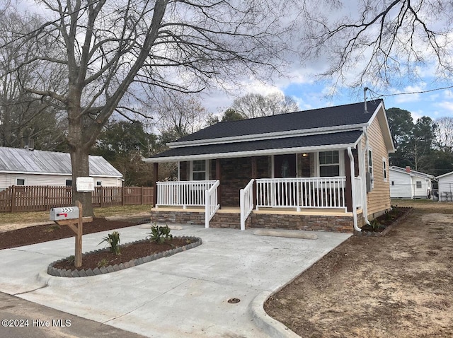 bungalow-style house with covered porch