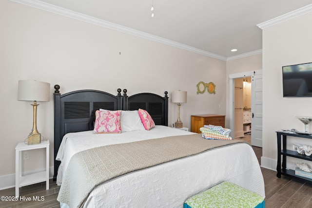 bedroom featuring ornamental molding, recessed lighting, wood finished floors, and baseboards