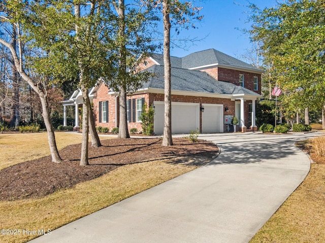 view of front facade with a garage