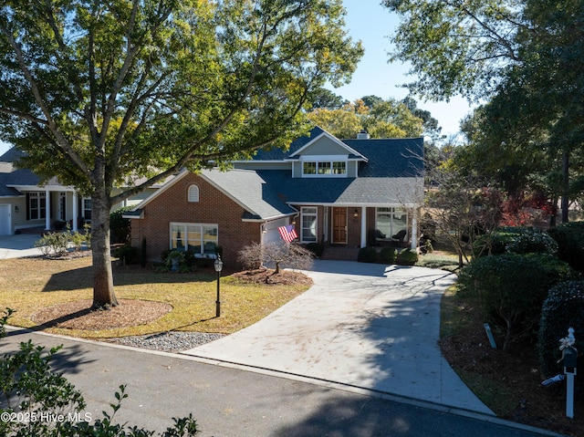 front of property with a front yard