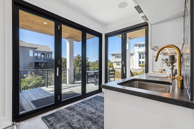 entryway with sink