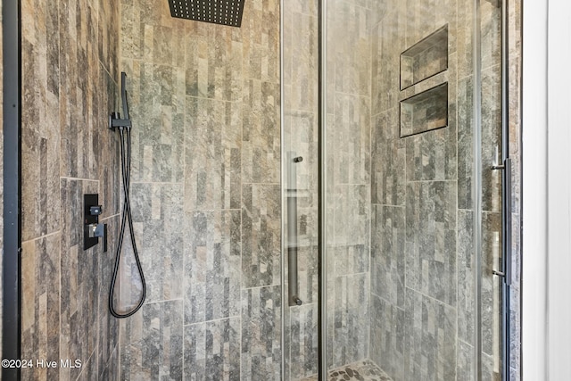 room details with tiled shower