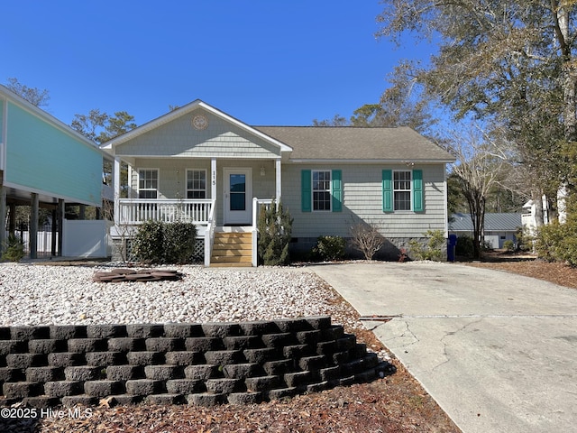 view of front facade featuring covered porch