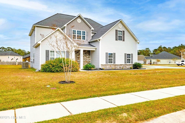 view of front facade featuring a front yard