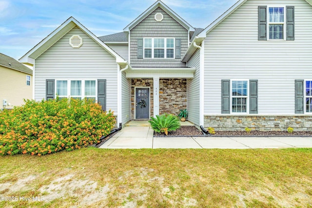 view of front of house with a front yard