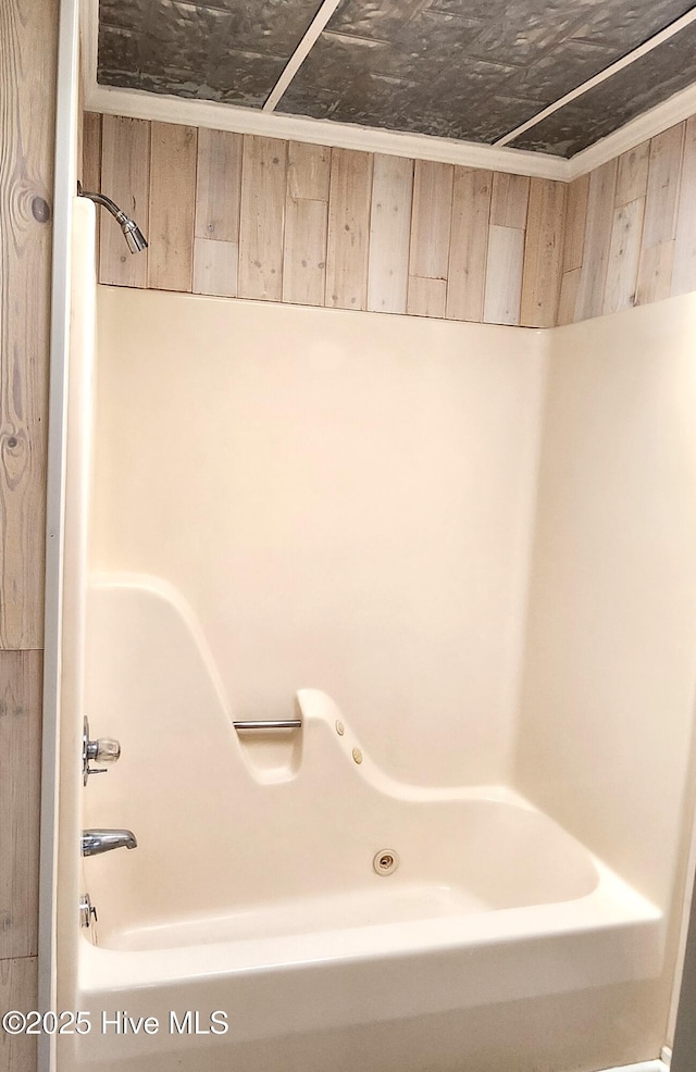 bathroom featuring bathtub / shower combination