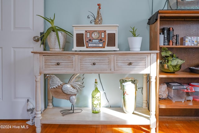 details with hardwood / wood-style floors