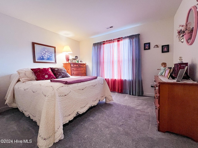 bedroom with carpet flooring