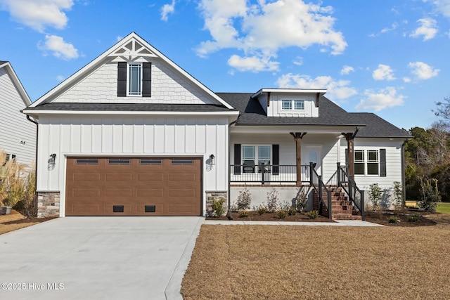 craftsman-style house featuring a porch