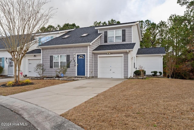 view of front facade with a garage