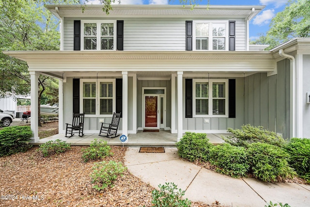 view of front of property with a porch