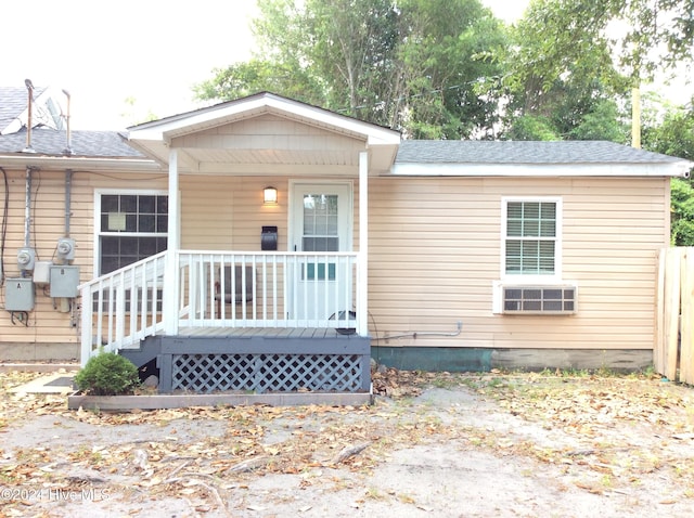 view of front of property with a porch