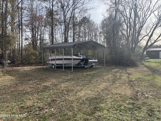 view of yard featuring a carport