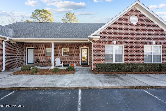 view of front of house