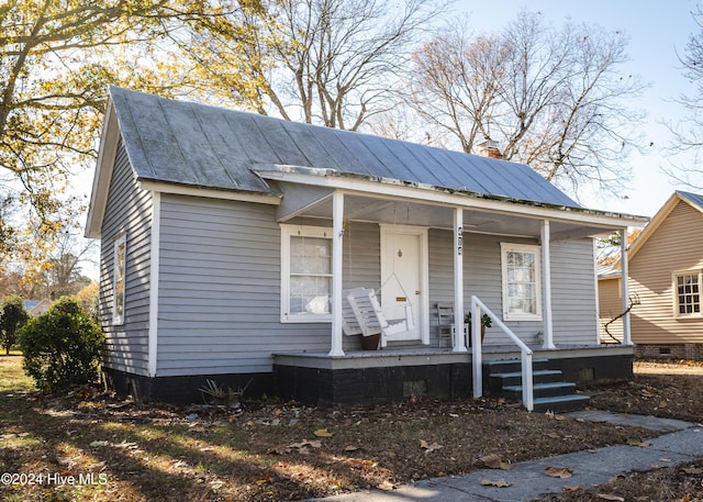 bungalow-style home featuring covered porch