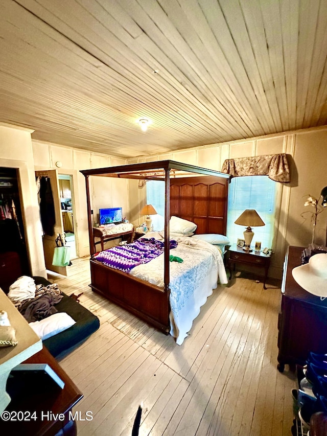 bedroom featuring light hardwood / wood-style floors