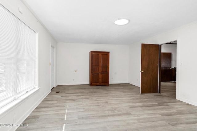 empty room featuring light hardwood / wood-style flooring