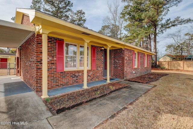 view of front of house