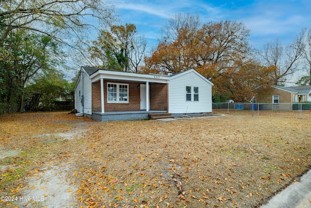 view of front of property