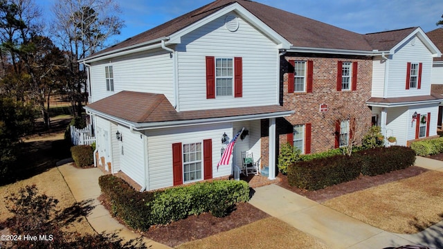 view of front of house featuring a porch