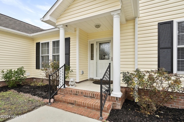 view of property entrance