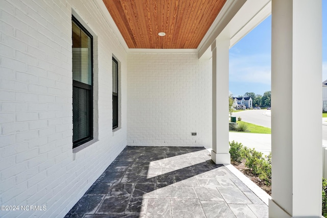 view of patio / terrace with covered porch