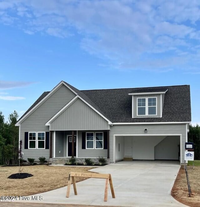 view of front of house with a garage