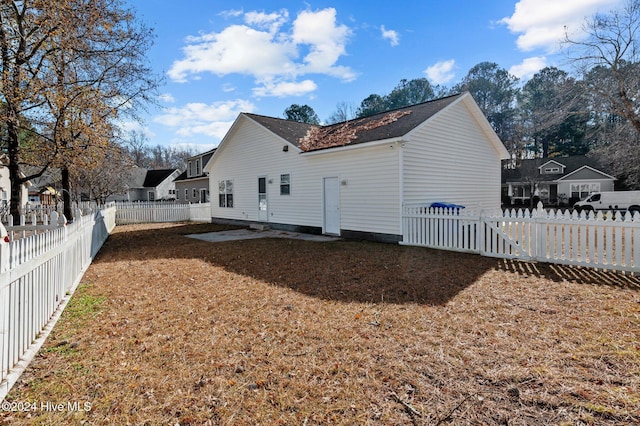 view of property exterior