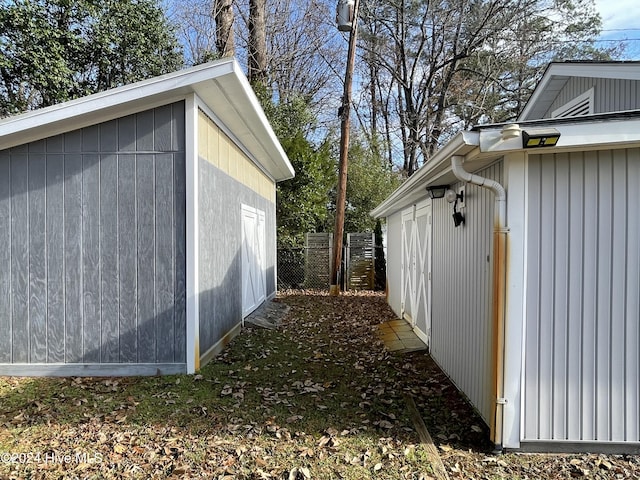 view of side of property