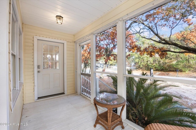 view of sunroom / solarium