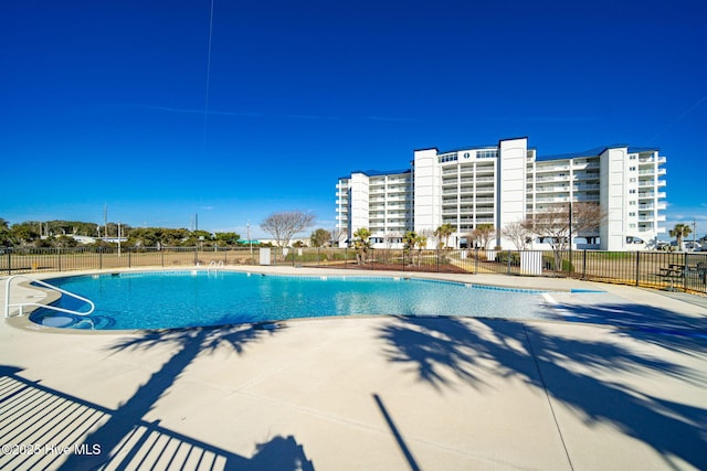 pool with fence