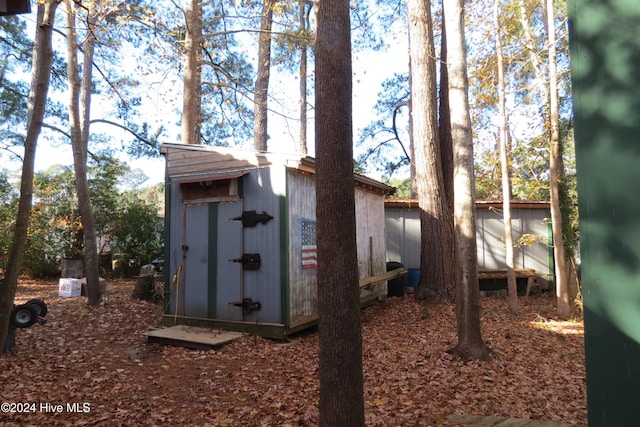 view of outbuilding