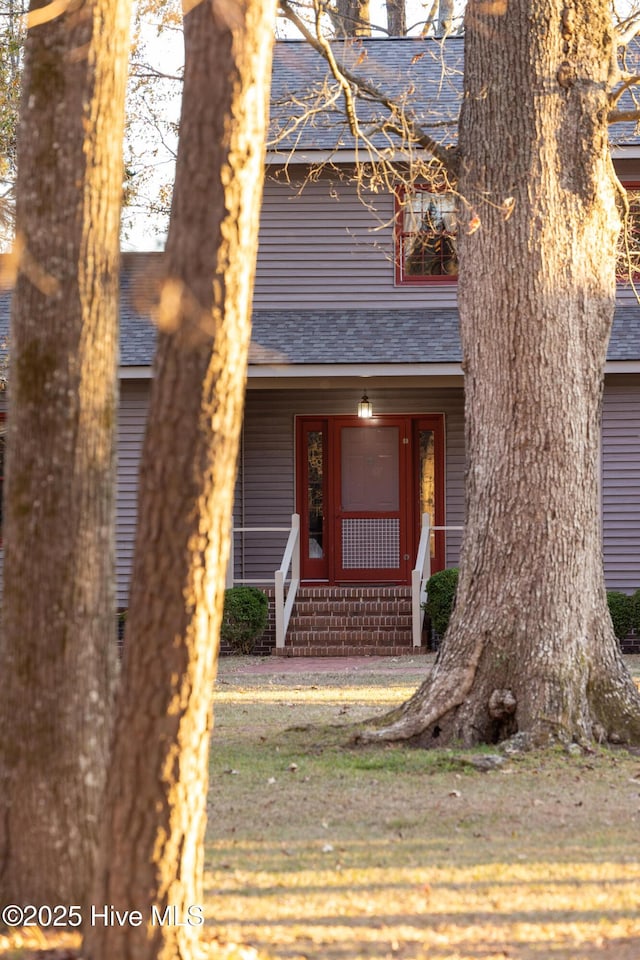 view of front facade featuring covered porch