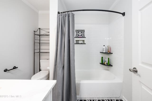 bathroom featuring crown molding, shower / bathtub combination with curtain, and toilet