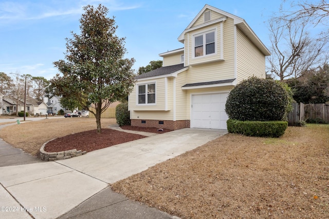 view of front of house featuring a garage