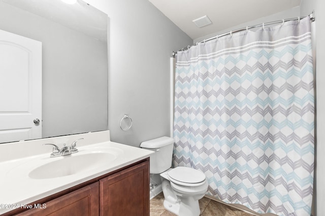 full bath featuring visible vents, toilet, a shower with curtain, tile patterned floors, and vanity