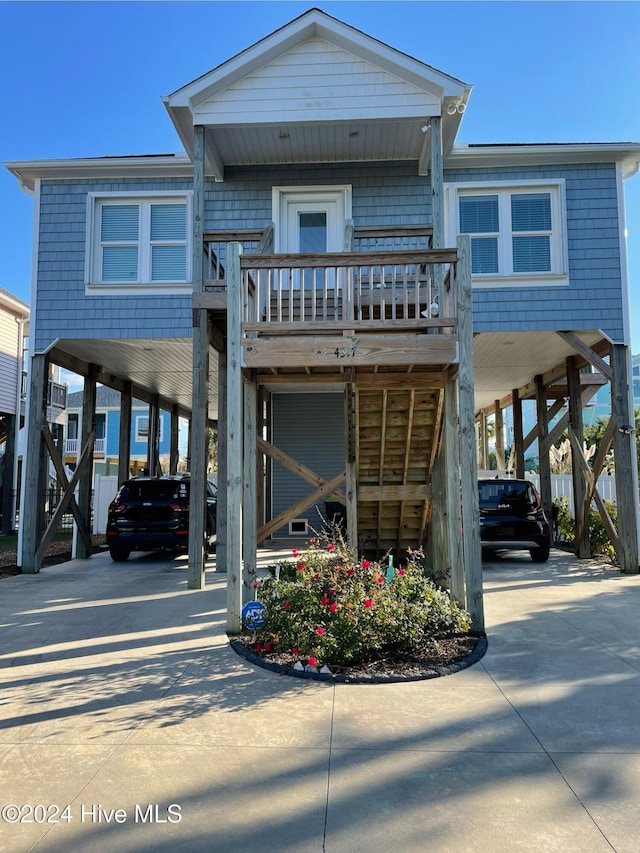 view of front of house with a carport