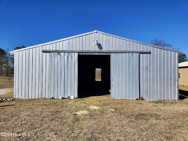 view of outbuilding