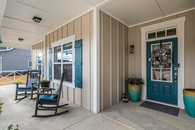 entrance to property with covered porch