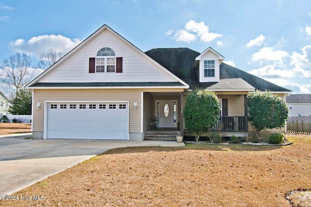 view of front facade with a garage