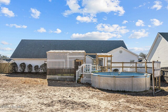 property entrance featuring covered porch