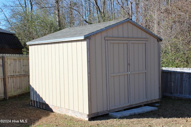 view of outbuilding