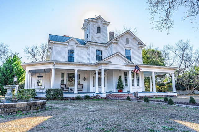 view of front of house featuring a porch