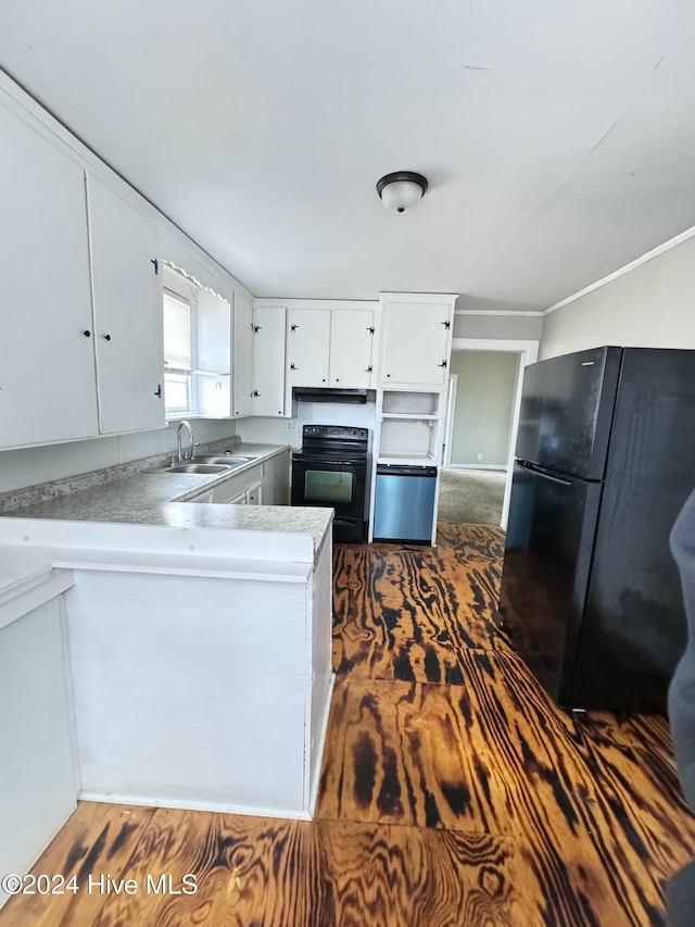 kitchen featuring white cabinets, sink, kitchen peninsula, and black appliances