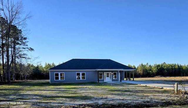 view of front of property