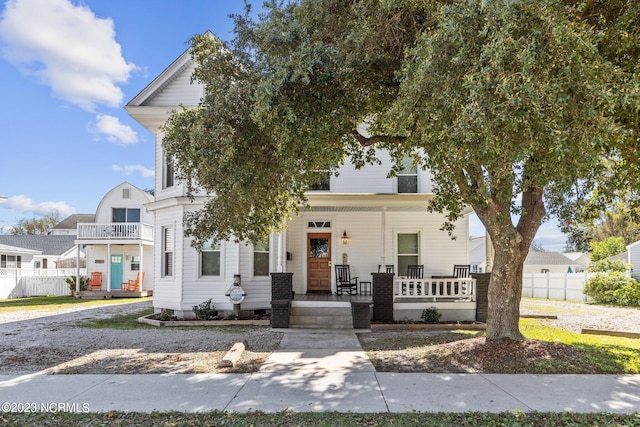 view of front facade with covered porch