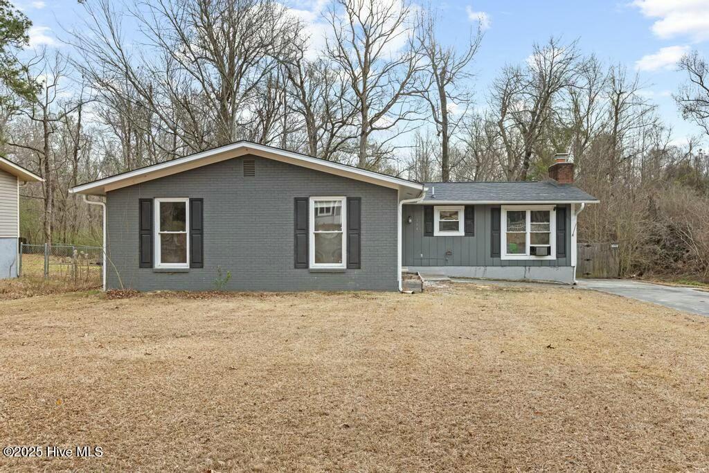 view of ranch-style home