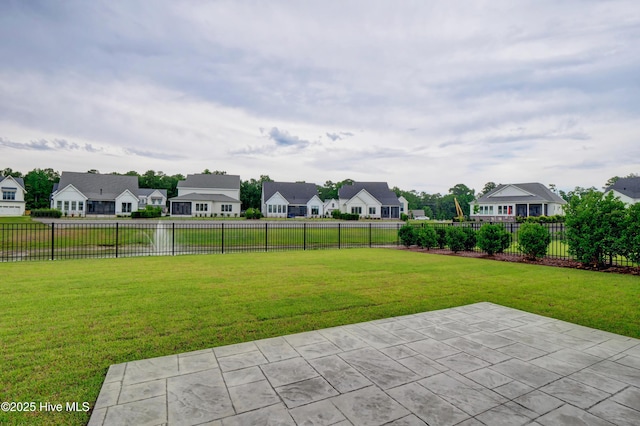 view of yard featuring a patio