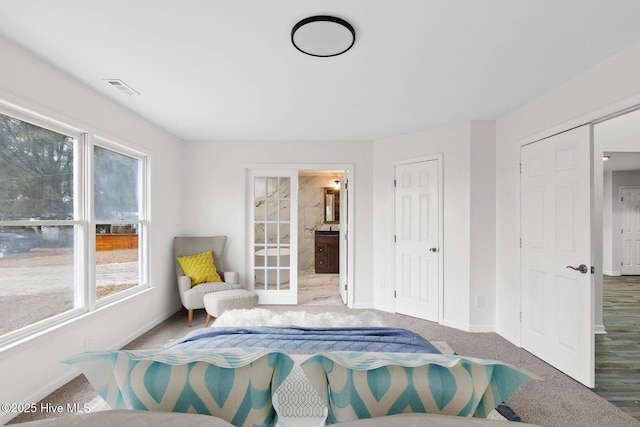 bedroom with carpet flooring