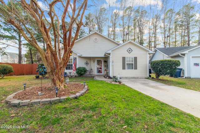 ranch-style house with a front yard